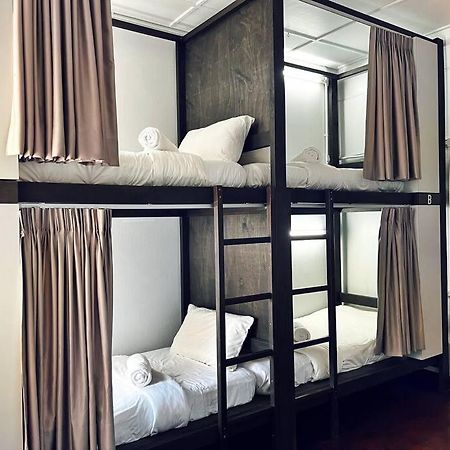 Bunk Puteh Homestay Kuala Terengganu Buitenkant foto